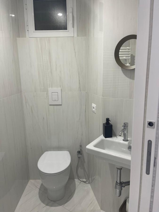 Gravina 5 Apartment Napoli Bagian luar foto